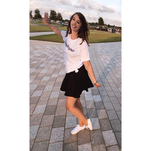 Meet your Posher, Kelsi - Picture 2 of 3